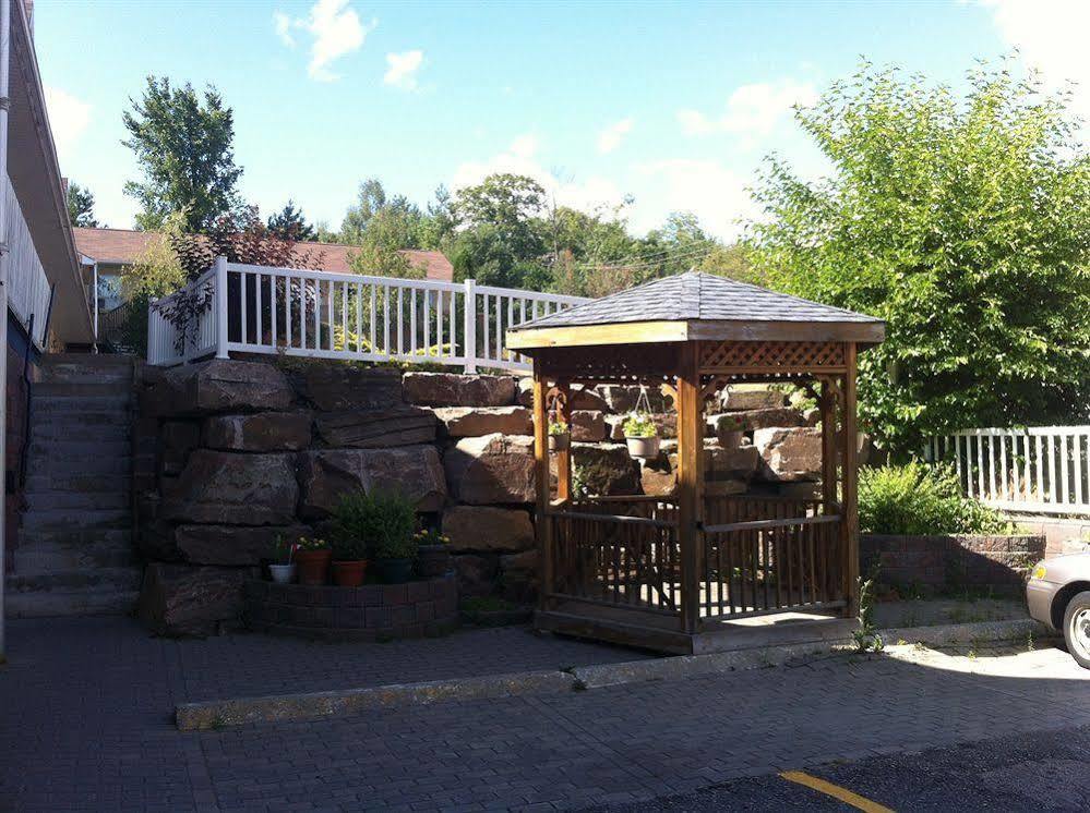 Rainbow Inn Huntsville Exterior foto
